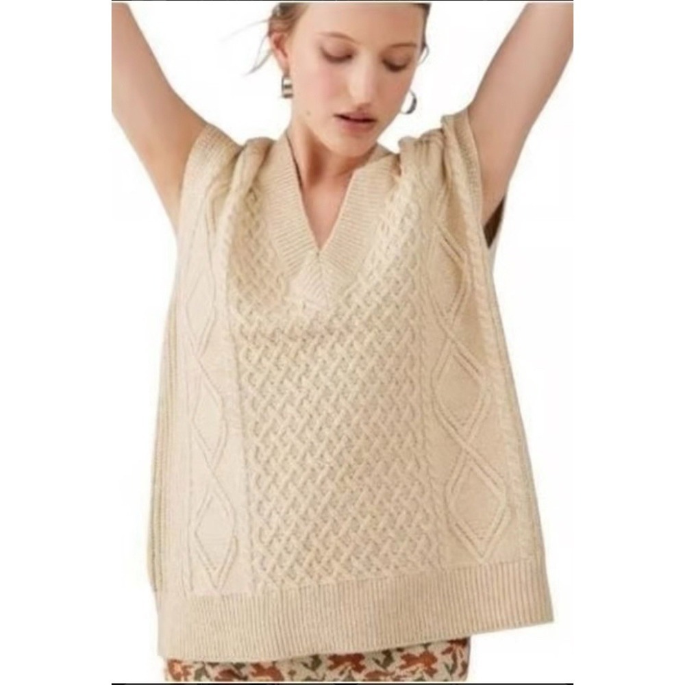 BDG Urban Outfitters Women's Cable Knit Sweater Vest Beige V-Neck L